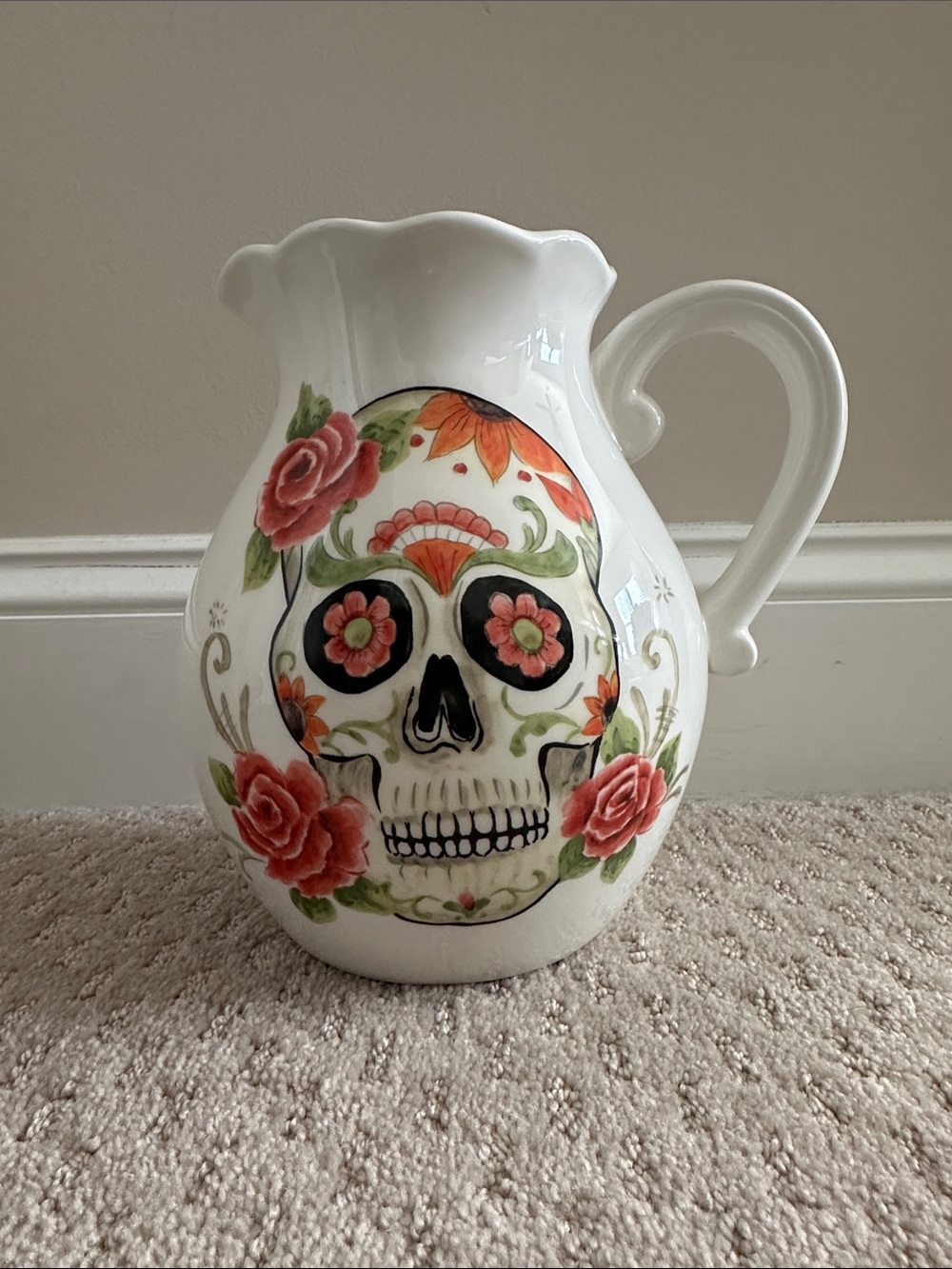 Mexcera Sugar Skull with 🌹 🌹 Pitcher (vase), no cracks or chips ~8.5” tall